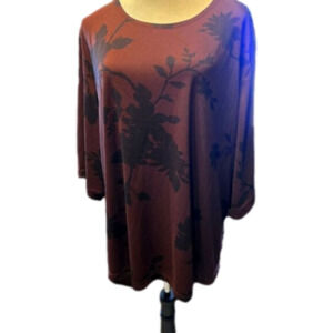 George Woman size 3X Burgundy-ish color top with black design
